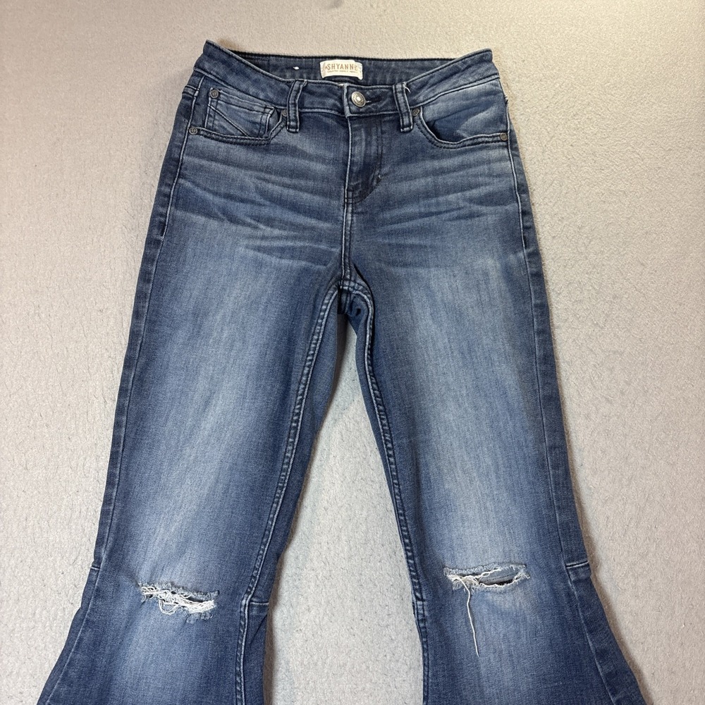 Shyanne Jeans Women's 28 Super Flare Bell Bottom Ripp Style Lot of 2 - Picture 3 of 16